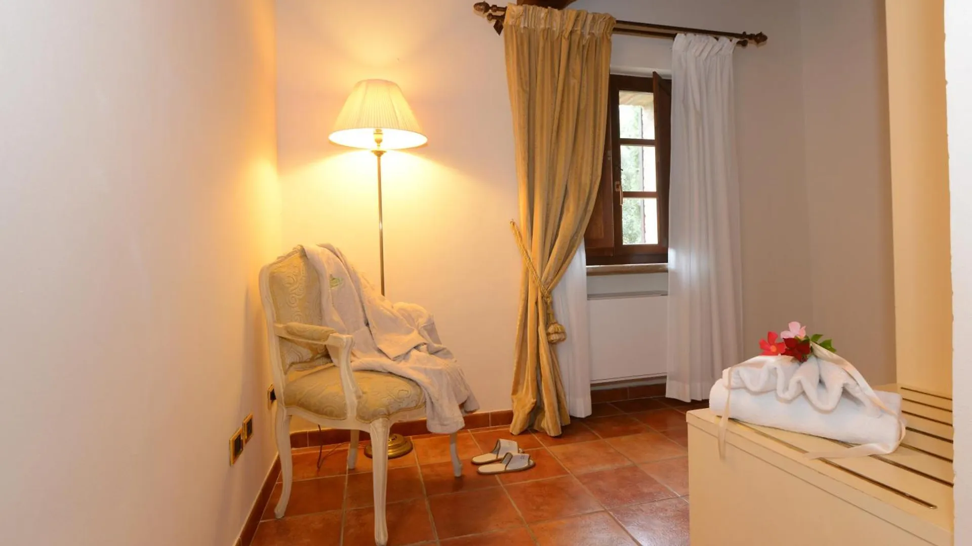 Castello Di Leonina Relais - Adults Only Hotel Siena Italy